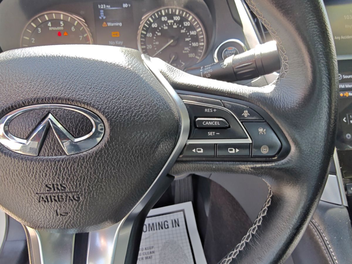 Infiniti Q50 photo 28