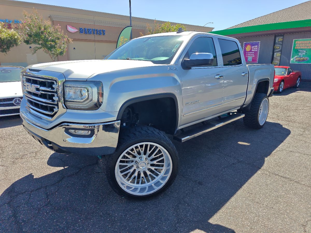 GMC Sierra photo 5