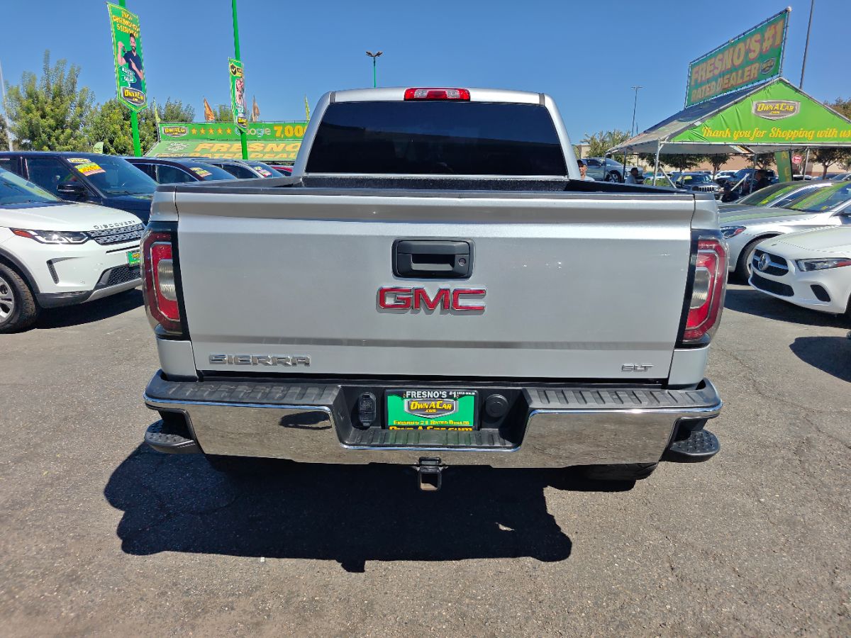 GMC Sierra photo 11