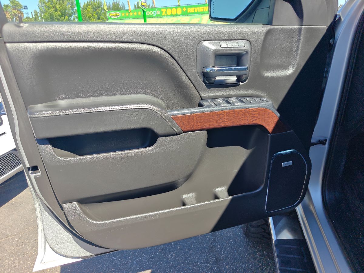 GMC Sierra photo 21