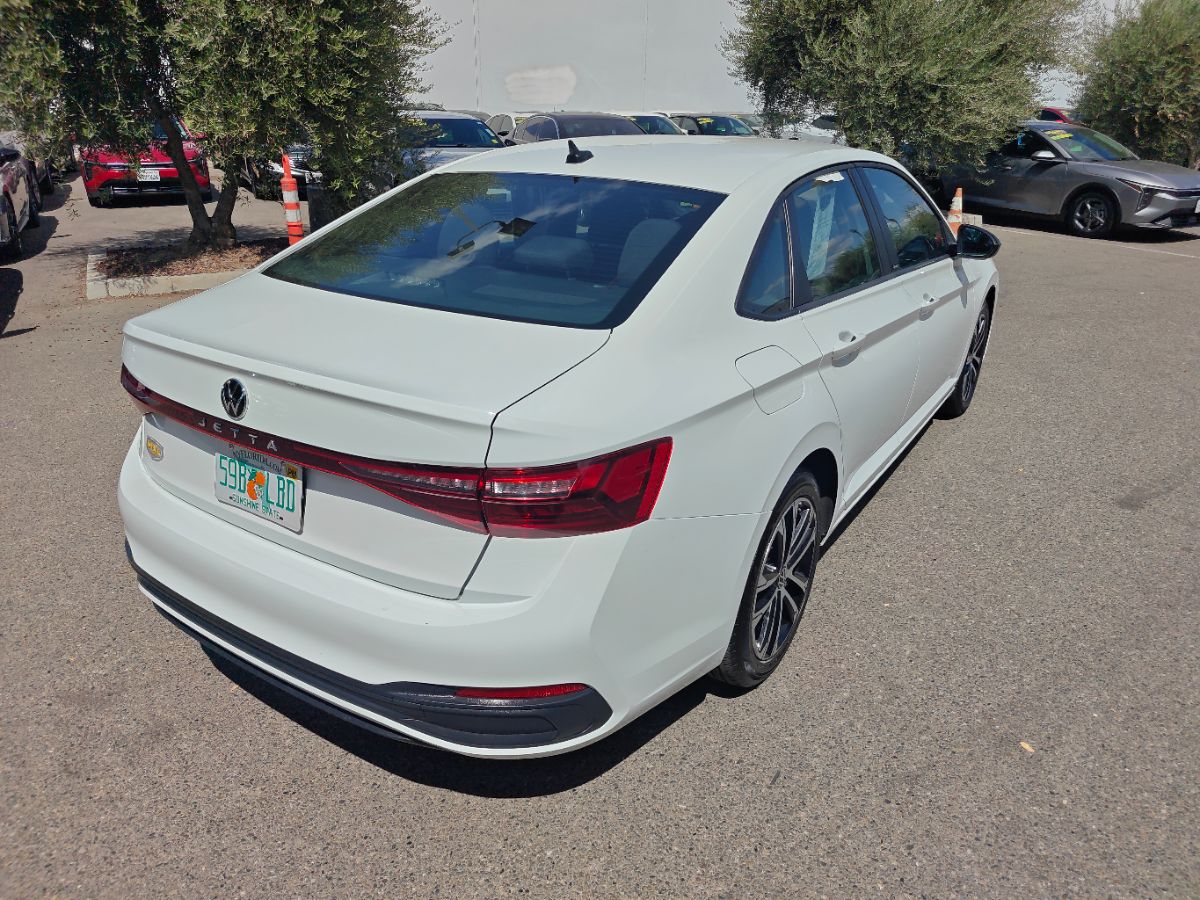 Volkswagen Jetta photo 10