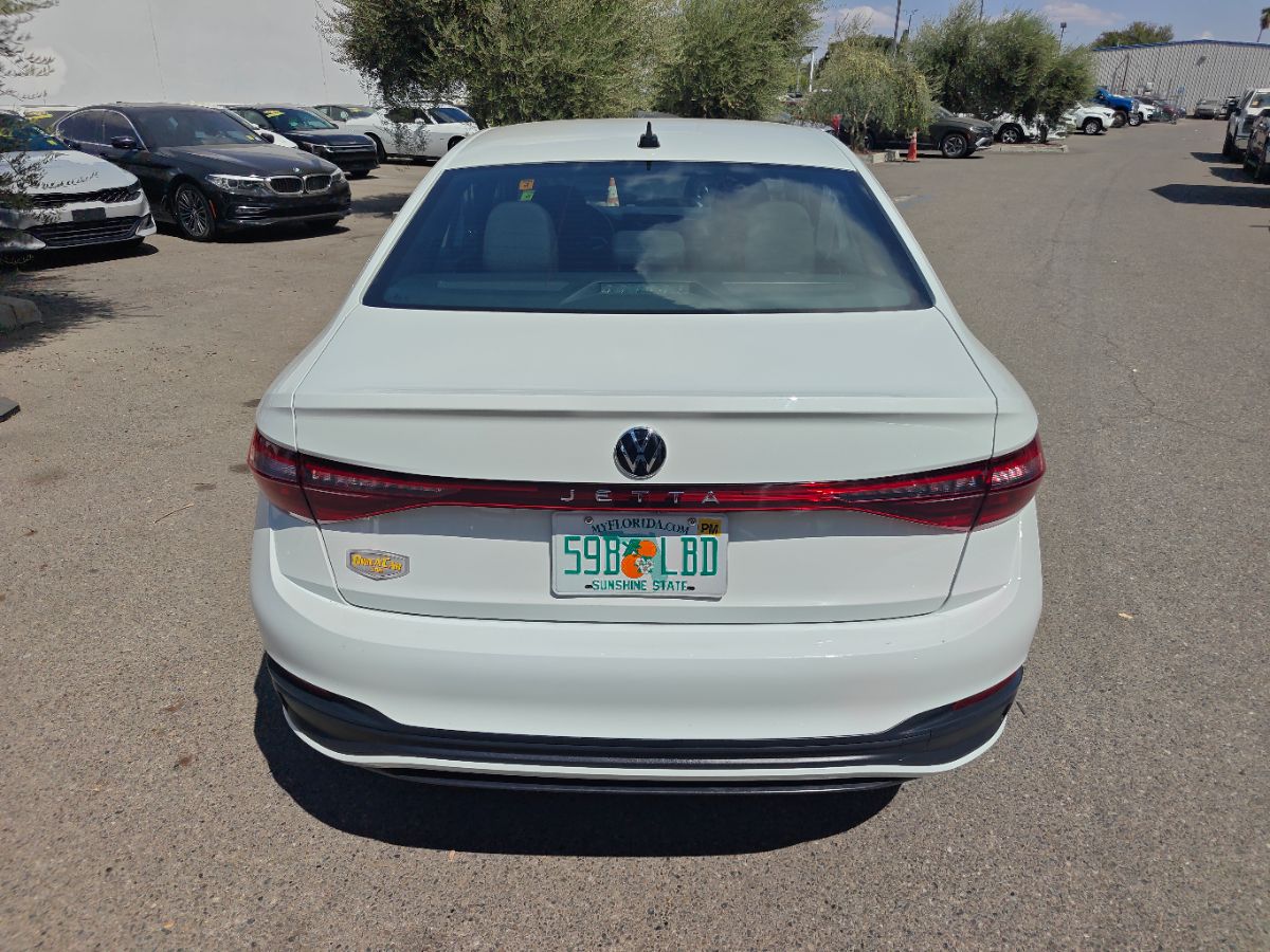 Volkswagen Jetta photo 11