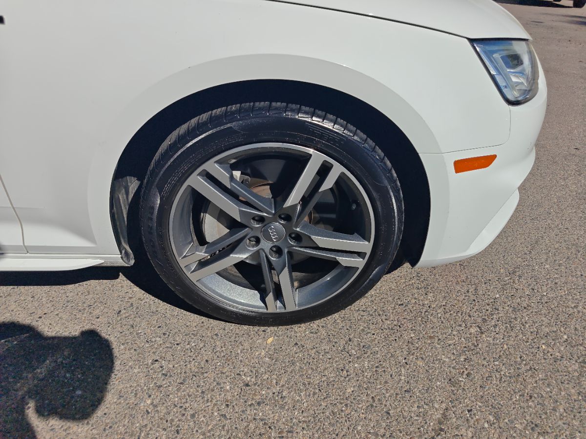Audi A4 photo 8