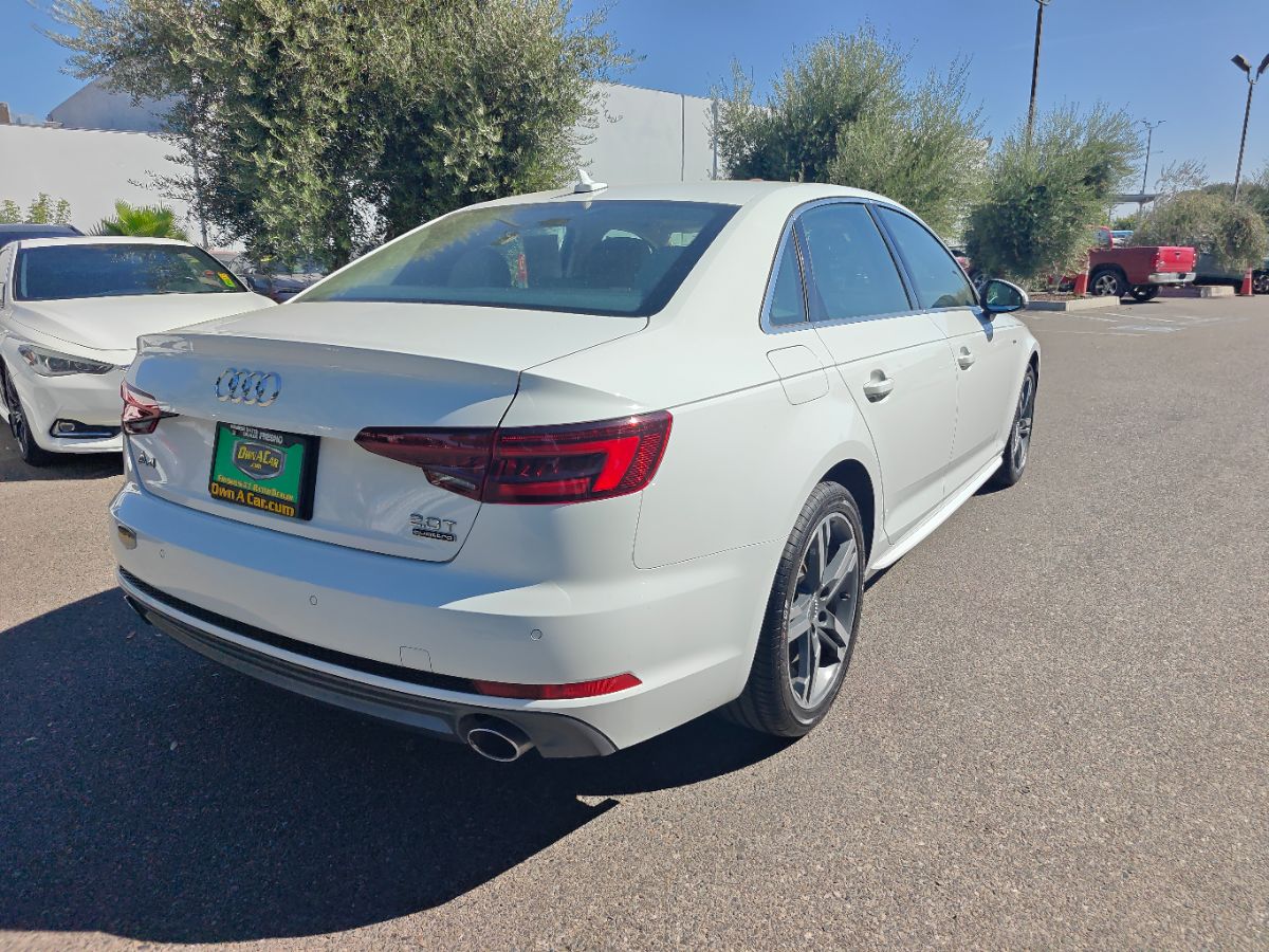 Audi A4 photo 10