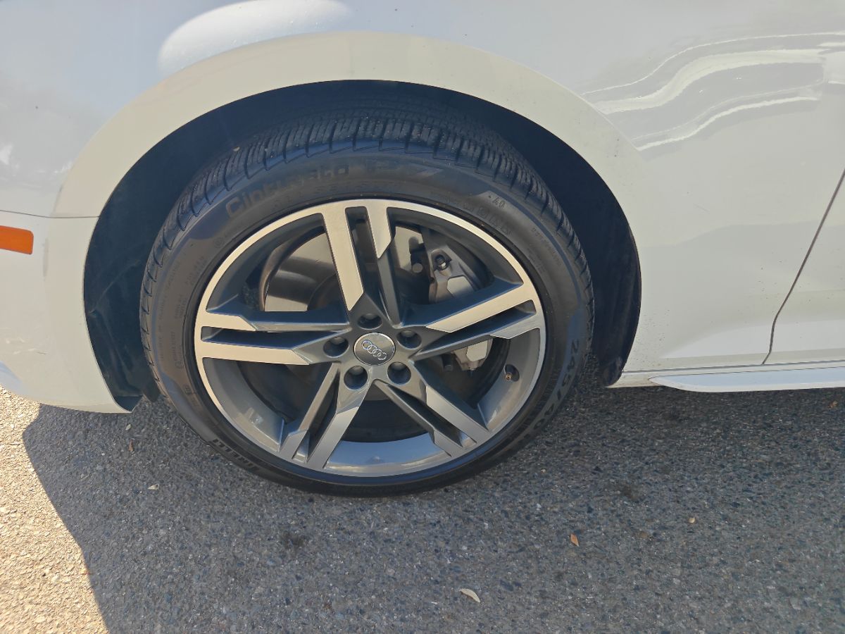 Audi A4 photo 16