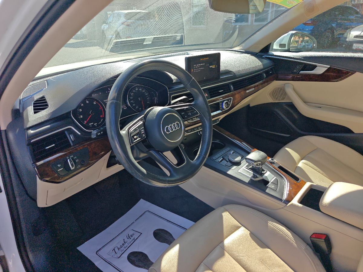 Audi A4 photo 24