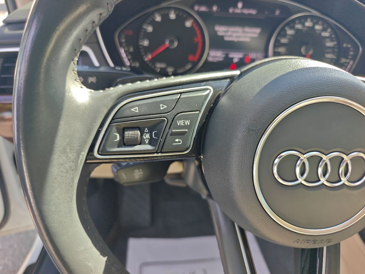 Audi A4 photo 27