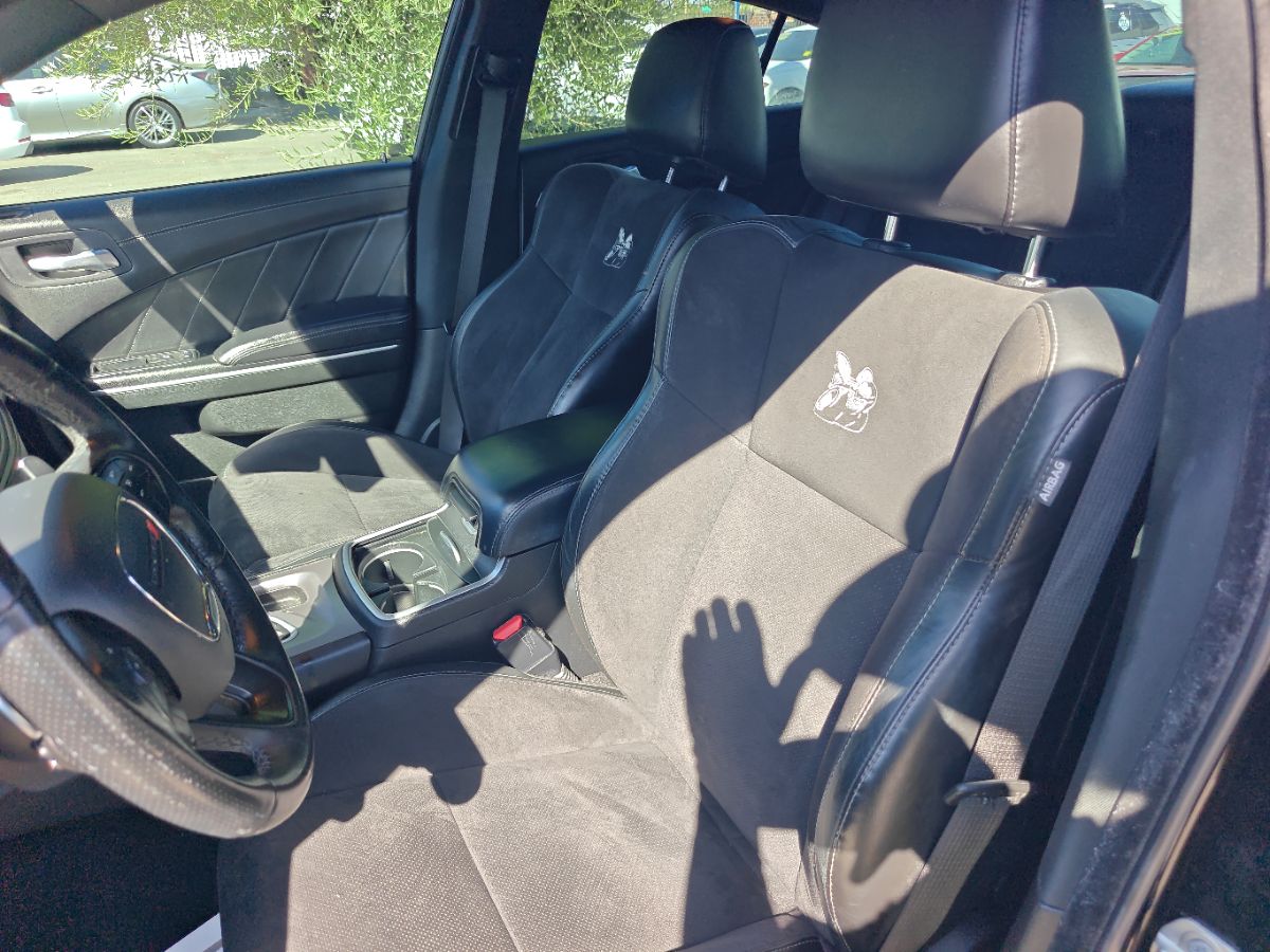 Dodge Charger photo 23