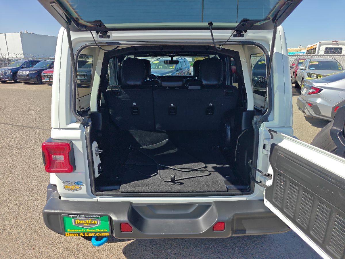Jeep Wrangler photo 14