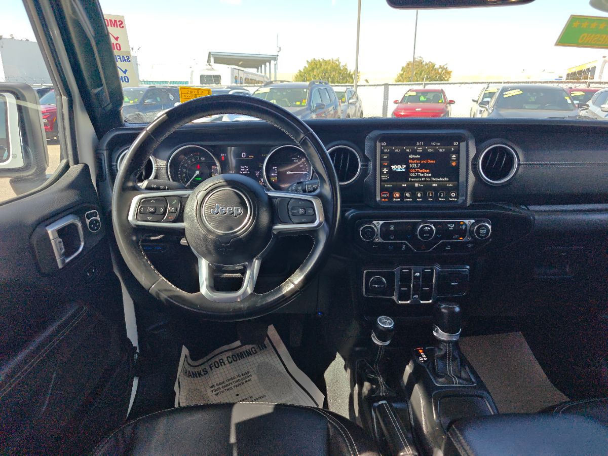 Jeep Wrangler photo 21