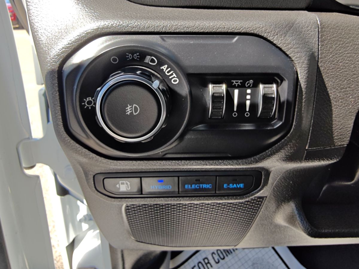 Jeep Wrangler photo 25