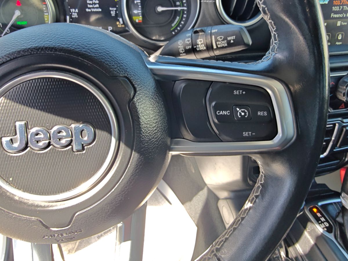 Jeep Wrangler photo 27