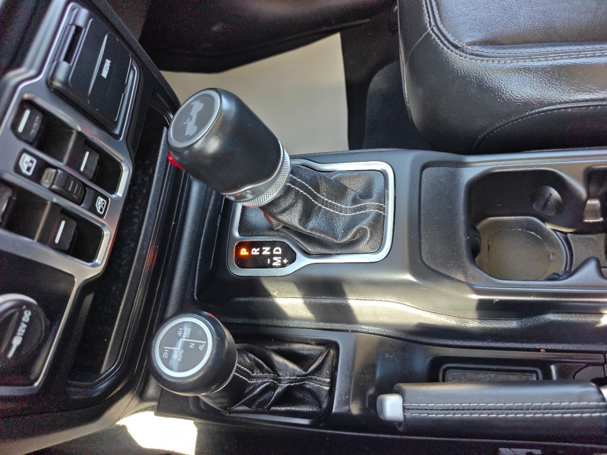 Jeep Wrangler photo 32