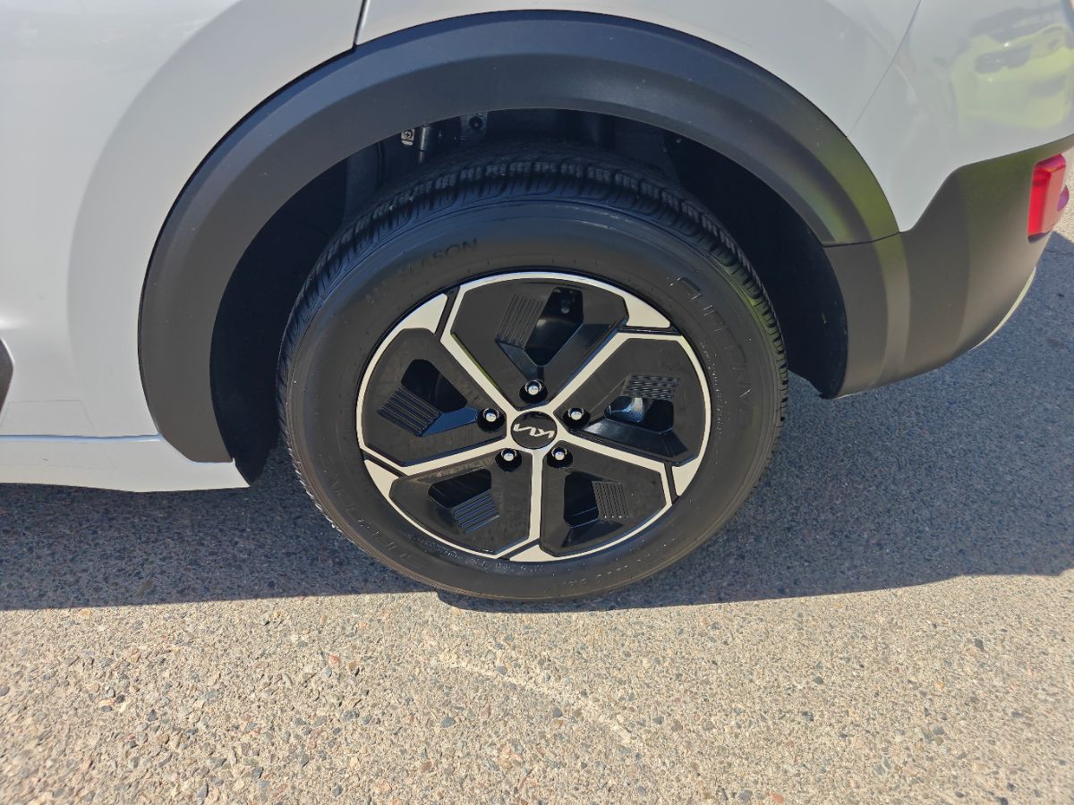 Kia Niro photo 15