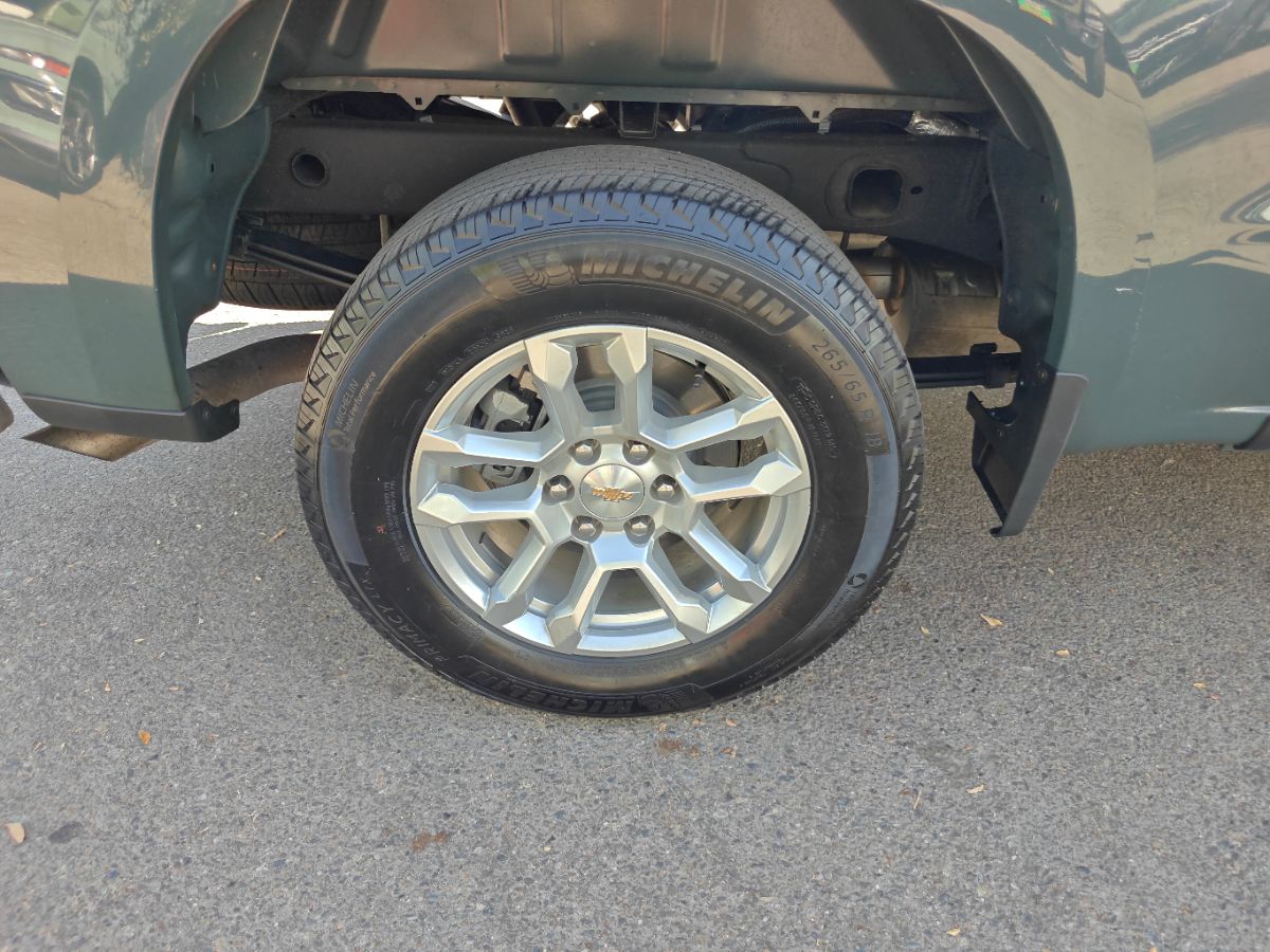Chevrolet Silverado photo 9
