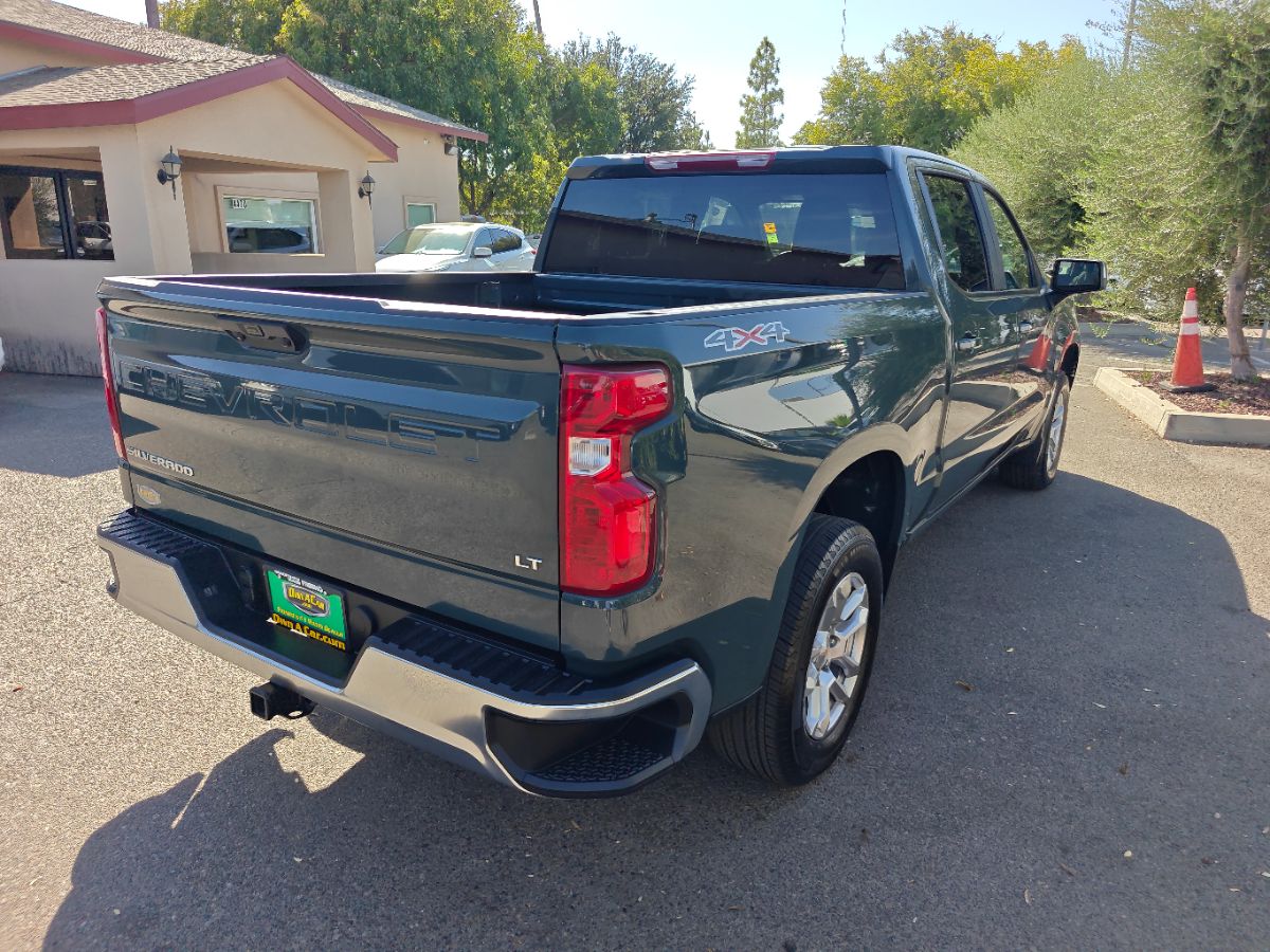 Chevrolet Silverado photo 10