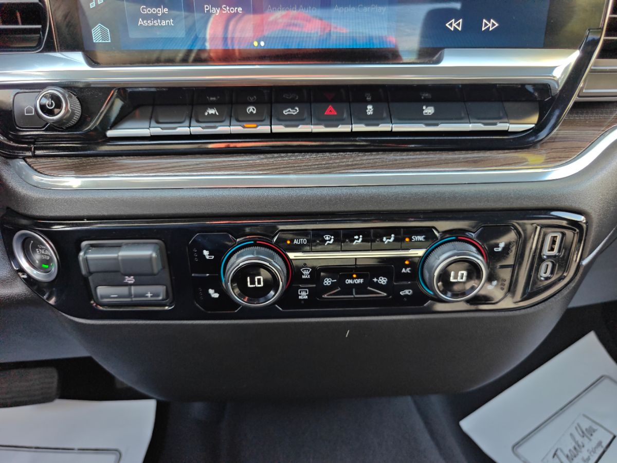 Chevrolet Silverado photo 30