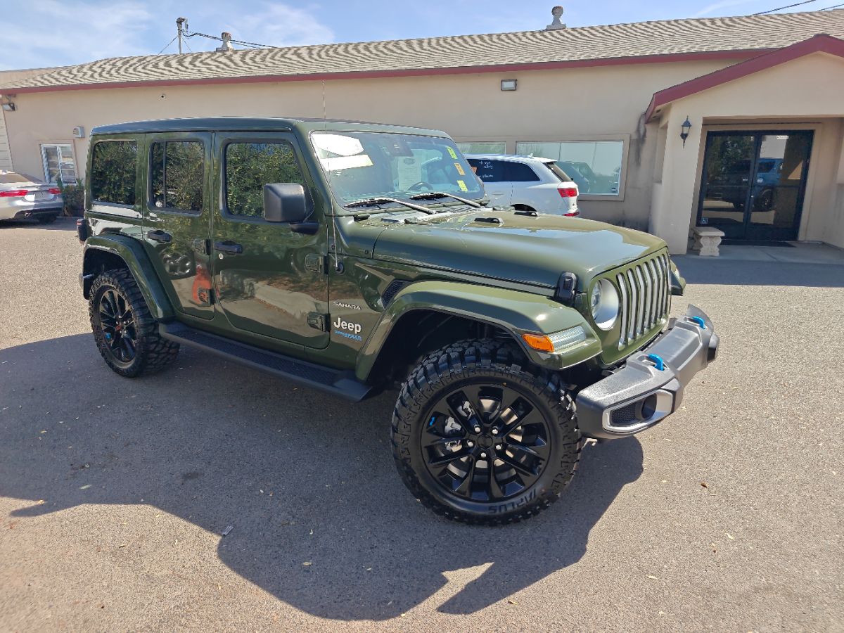 Jeep Wrangler photo 2
