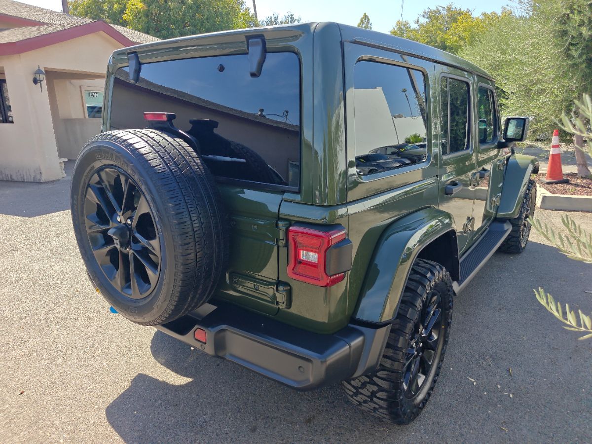 Jeep Wrangler photo 10