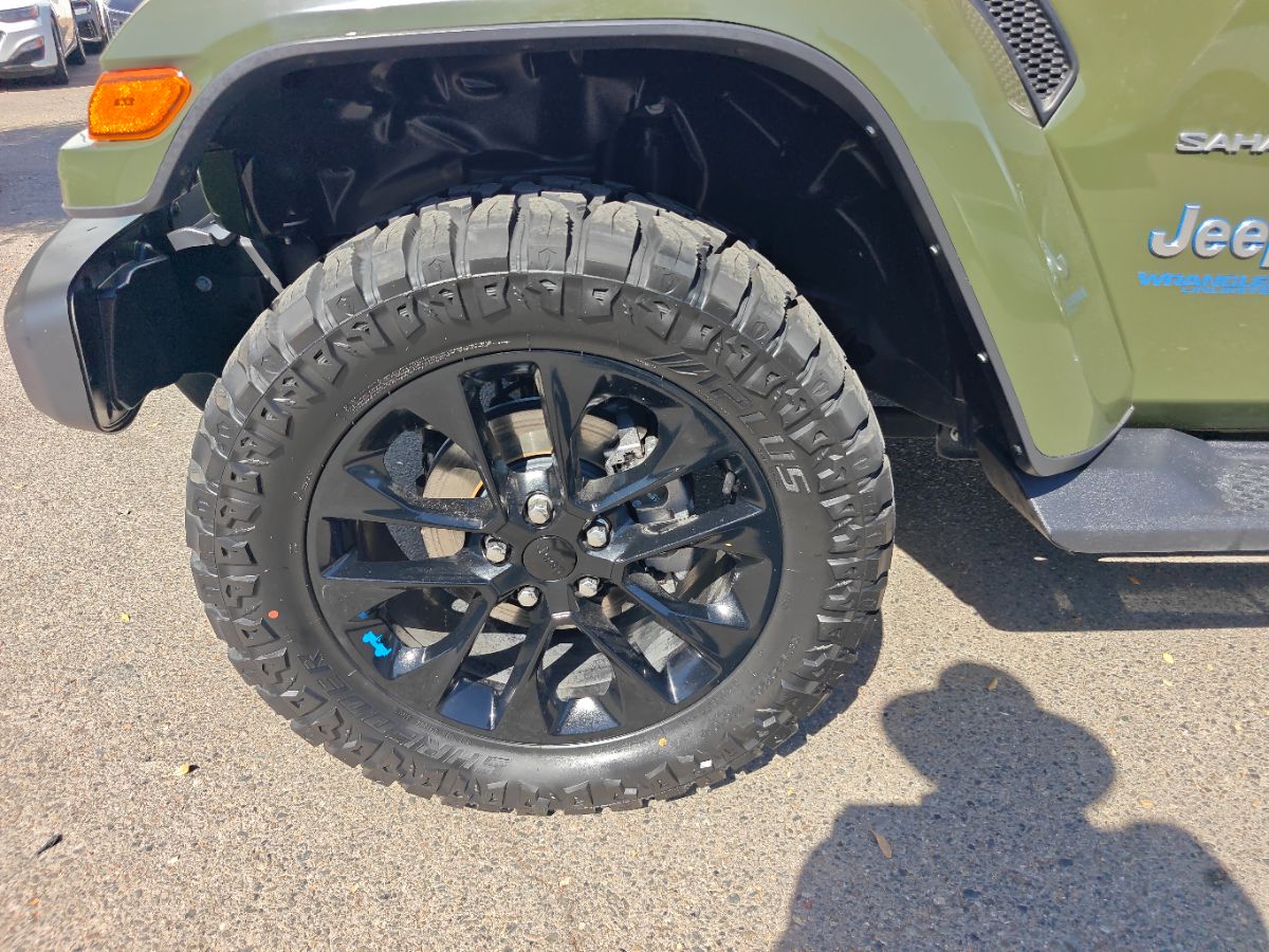 Jeep Wrangler photo 17