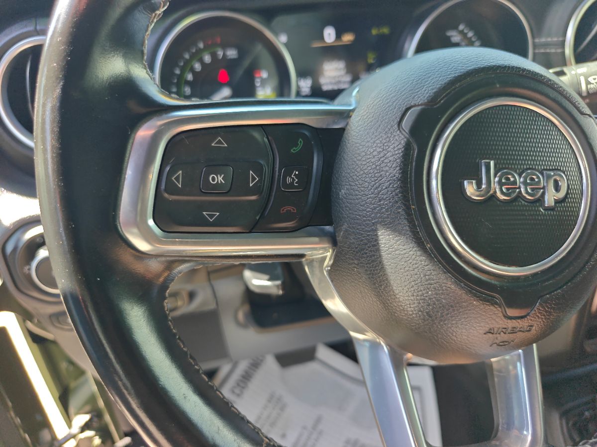 Jeep Wrangler photo 26