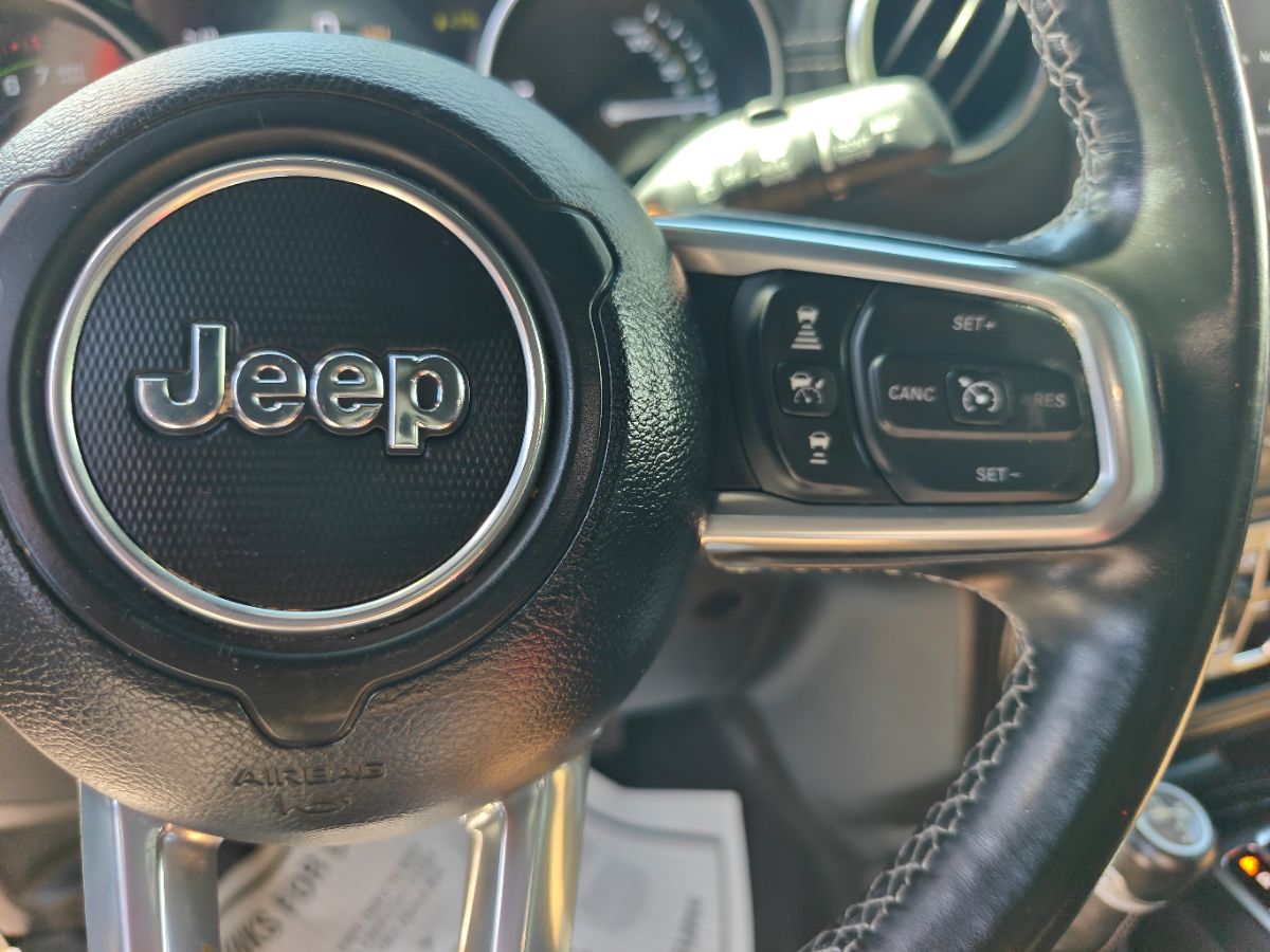 Jeep Wrangler photo 27