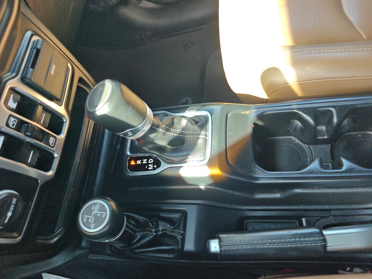 Jeep Wrangler photo 33