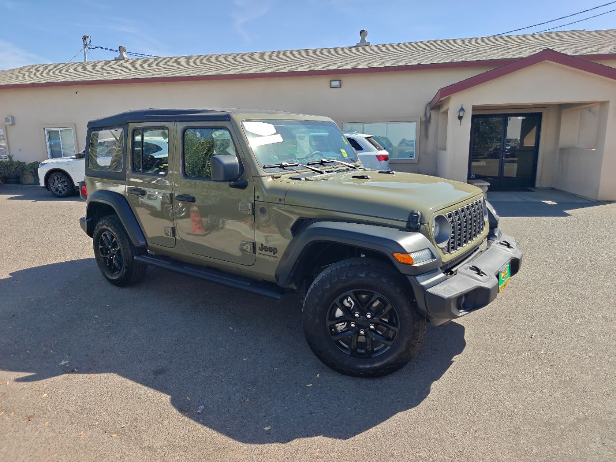 Jeep Wrangler photo 2