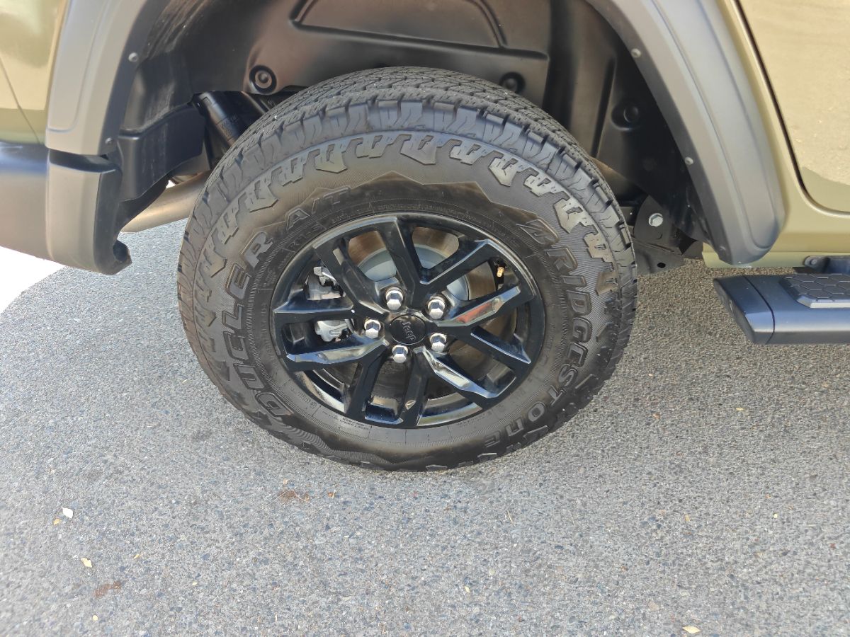 Jeep Wrangler photo 9