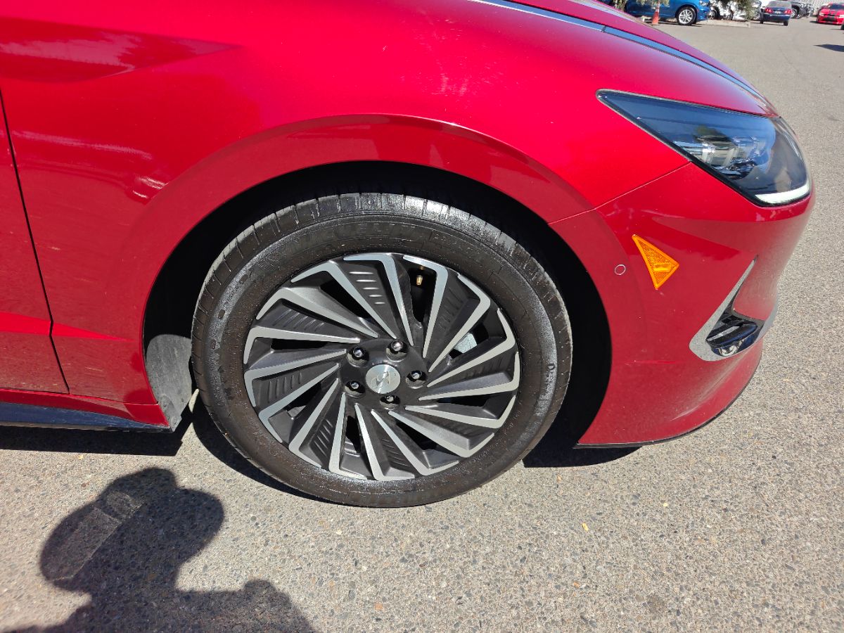 Hyundai Sonata photo 8