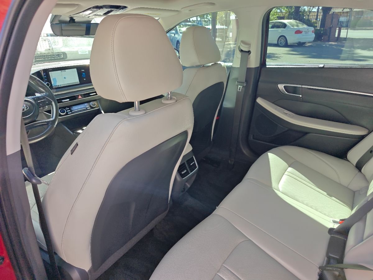 Hyundai Sonata photo 18