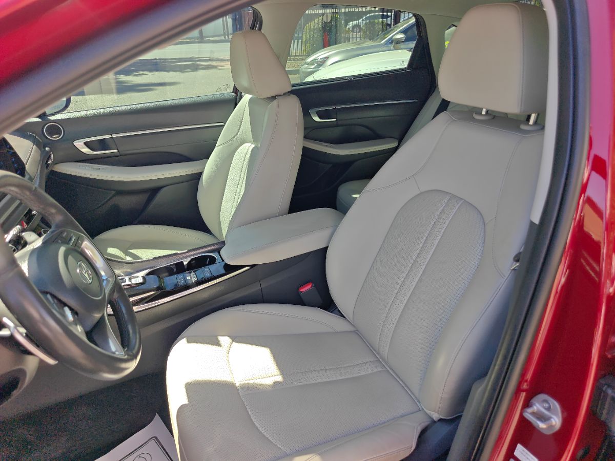 Hyundai Sonata photo 24