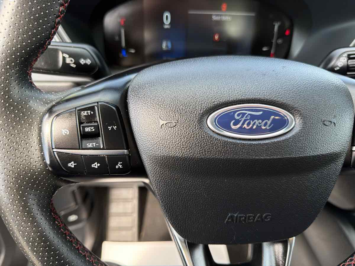 Ford Escape photo 15