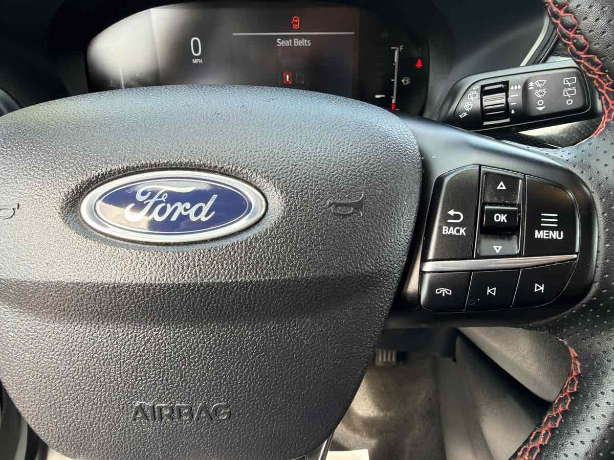 Ford Escape photo 16