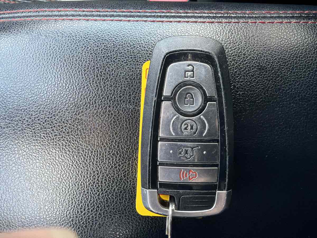Ford Escape photo 22