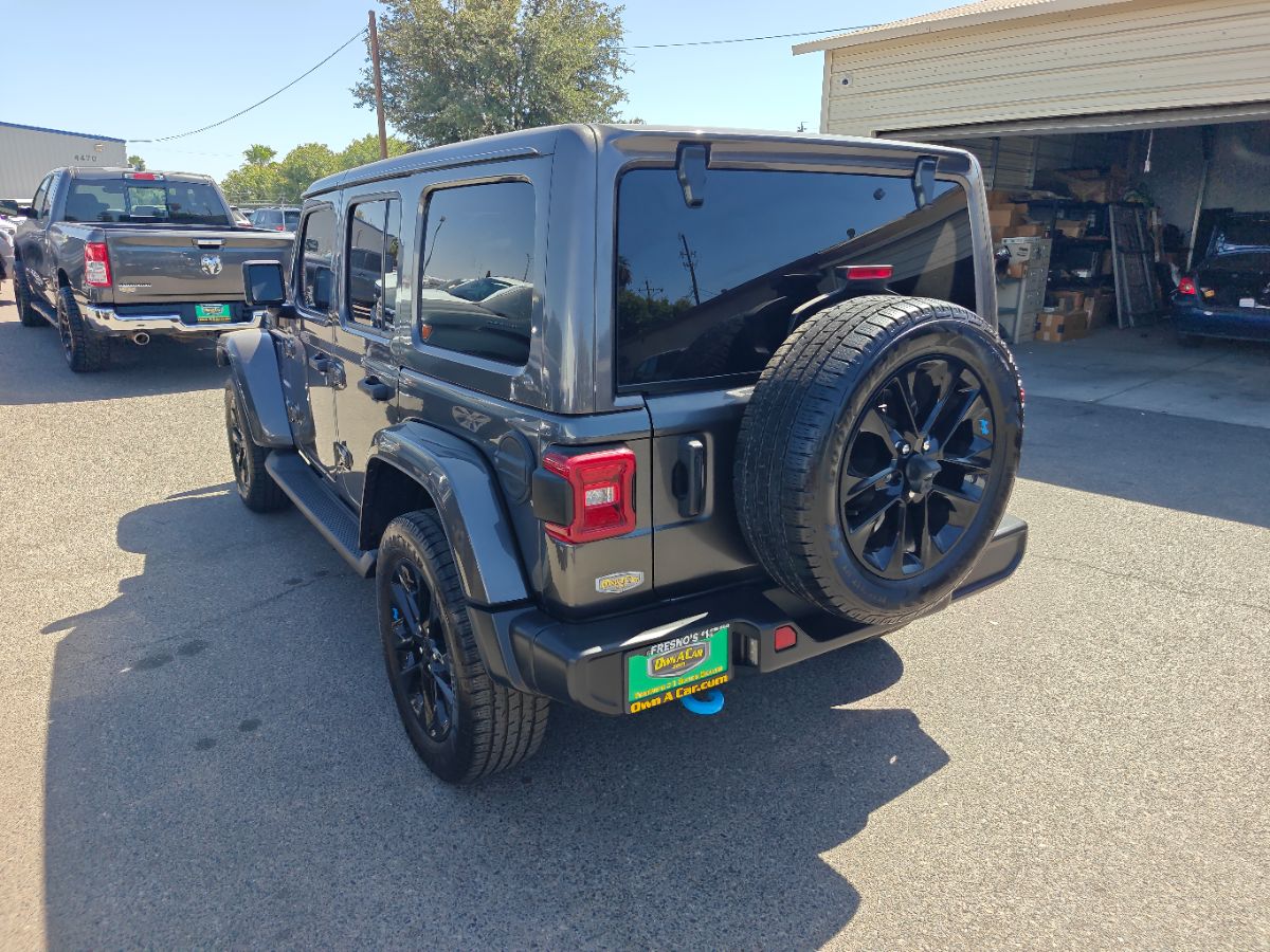 Jeep Wrangler photo 12
