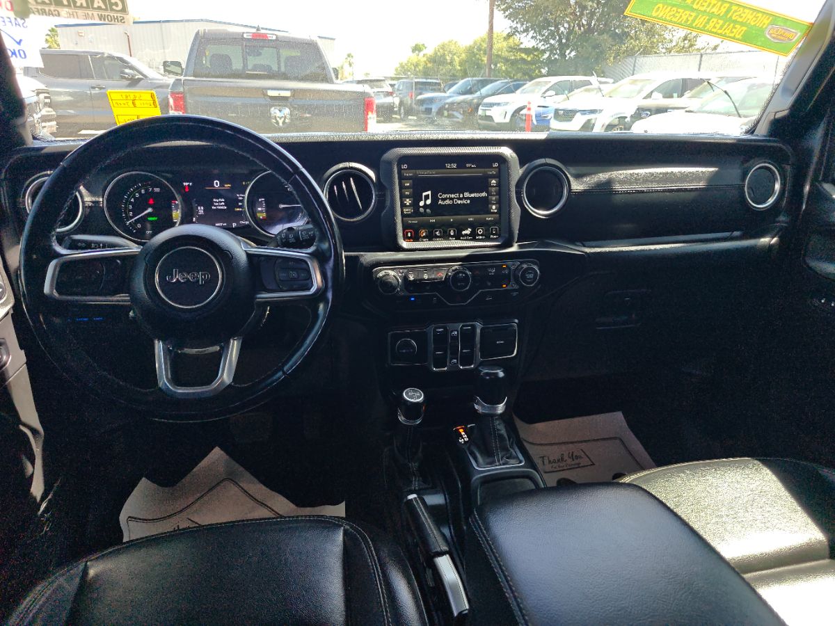 Jeep Wrangler photo 20