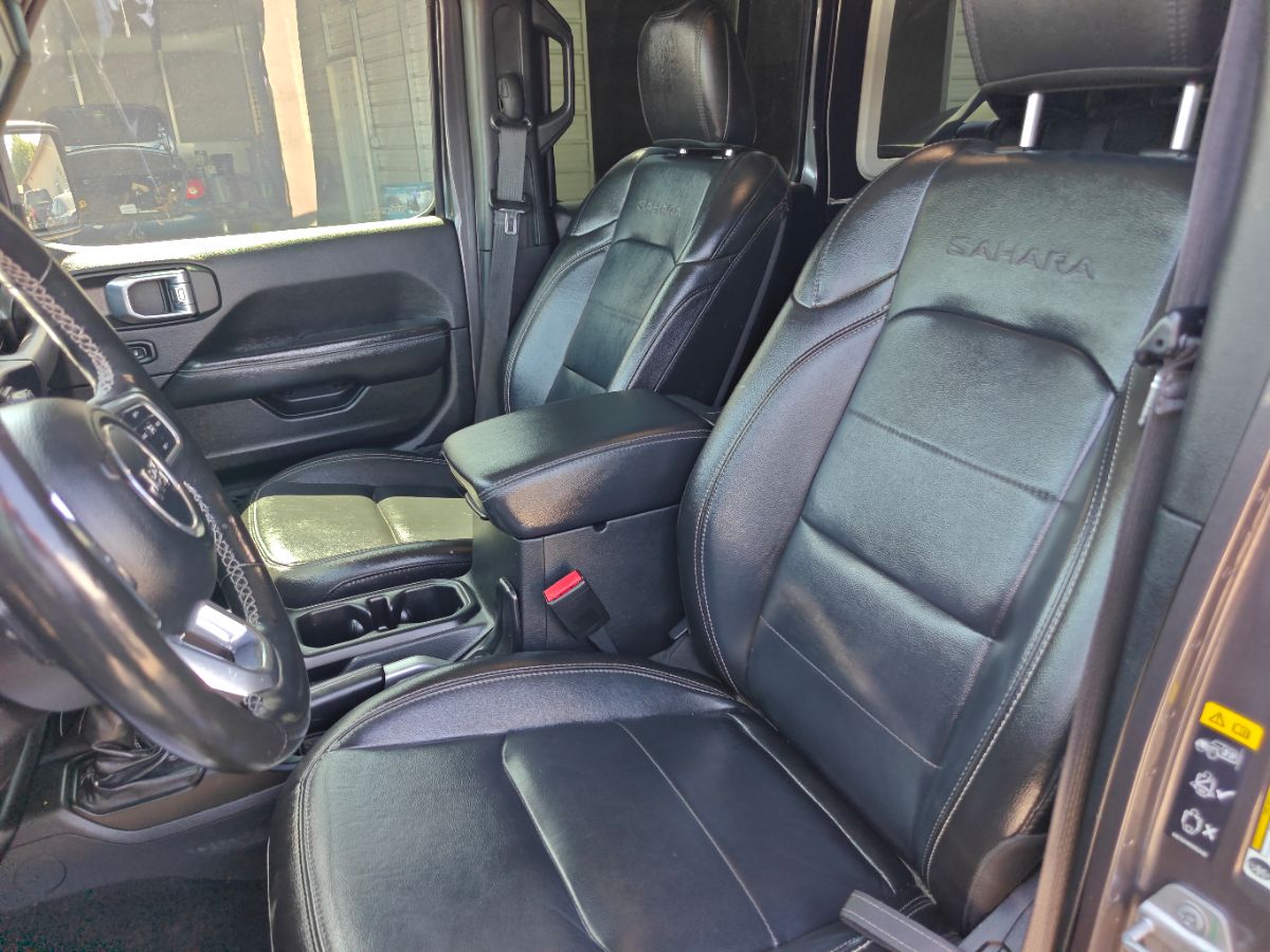 Jeep Wrangler photo 23