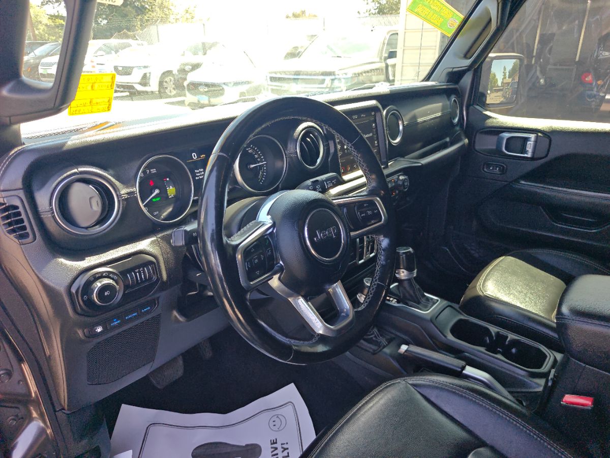Jeep Wrangler photo 24