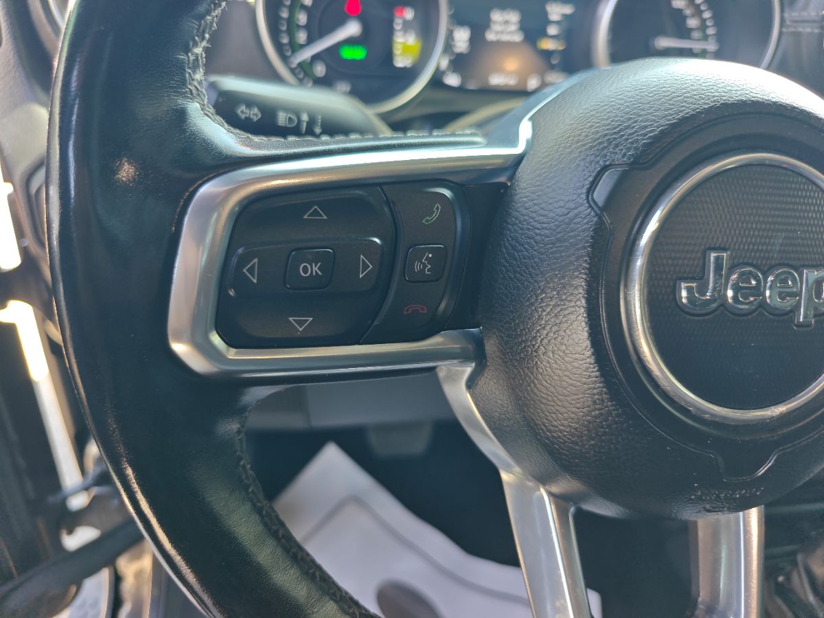 Jeep Wrangler photo 26