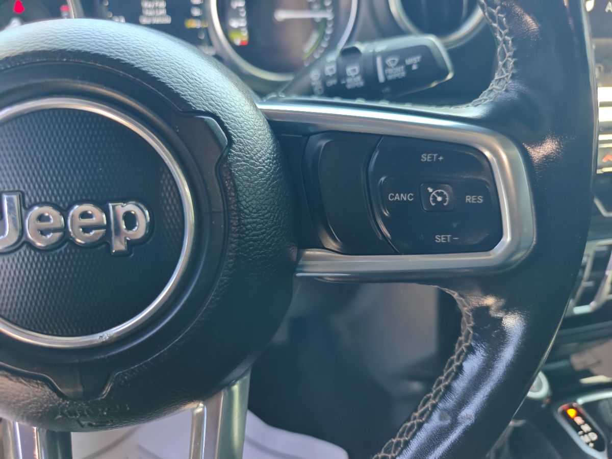 Jeep Wrangler photo 27