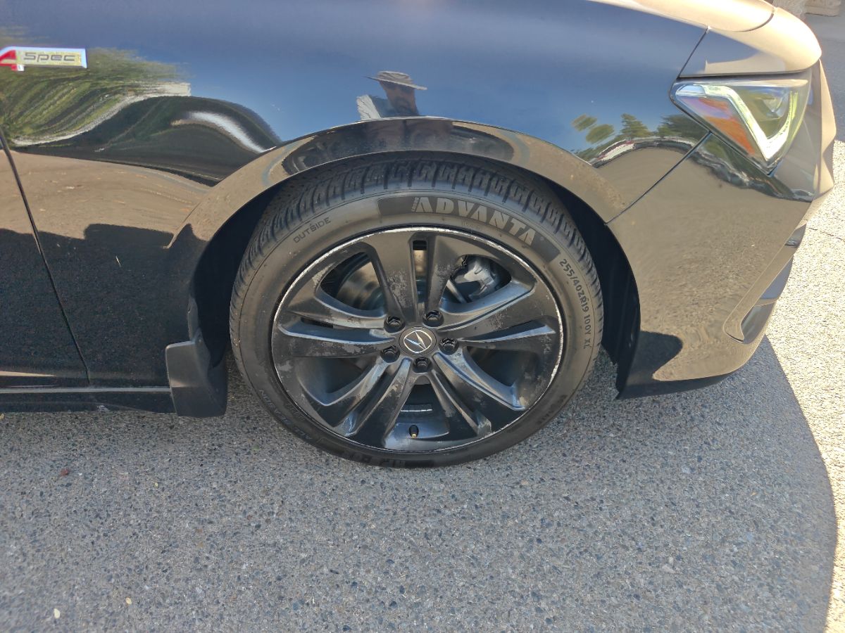 Acura TLX photo 8