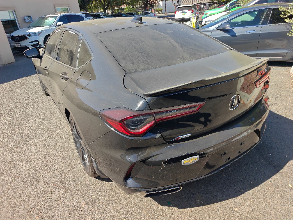 Acura TLX photo 12