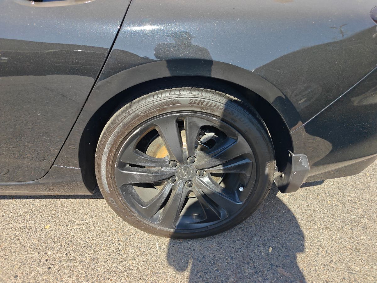 Acura TLX photo 15