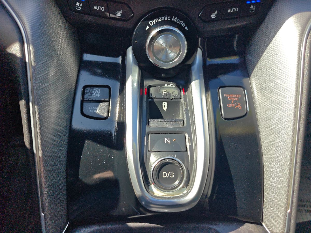 Acura TLX photo 34