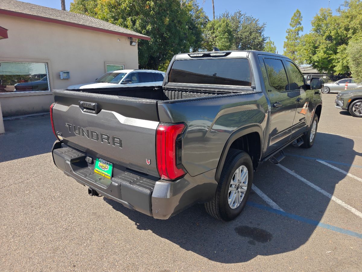 Toyota Tundra photo 10