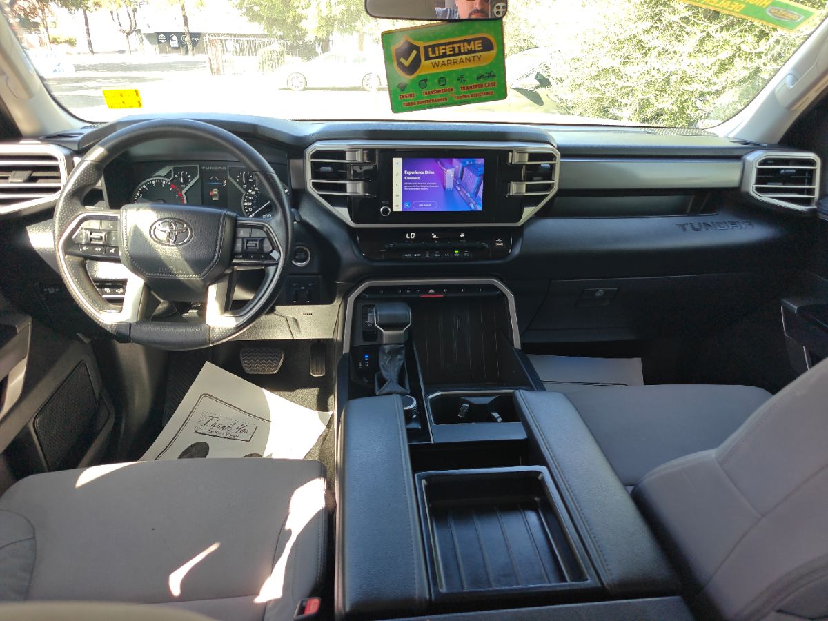 Toyota Tundra photo 19