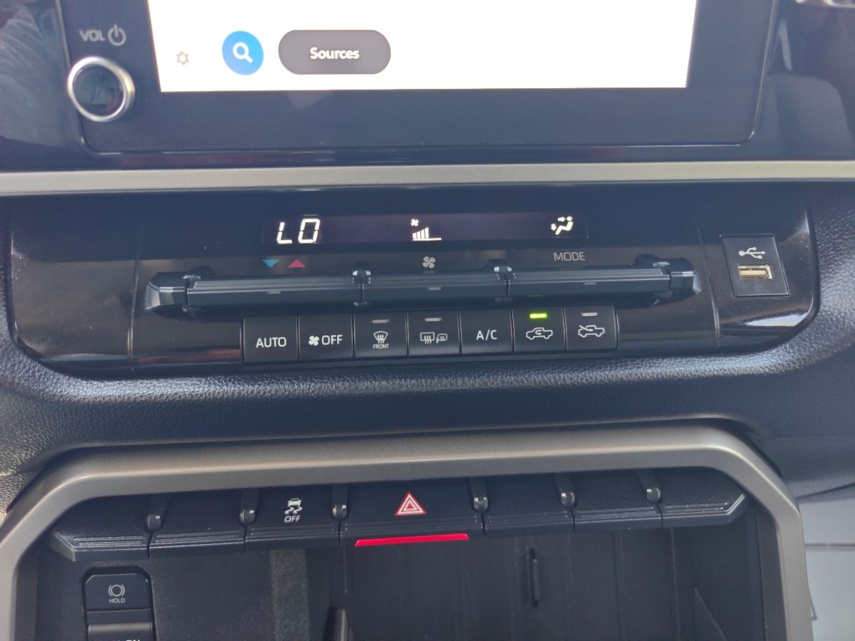 Toyota Tundra photo 30