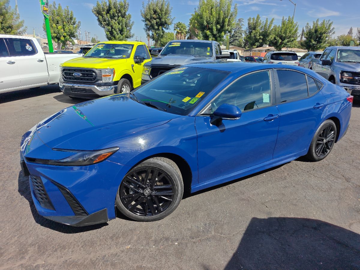 Toyota Camry photo 5