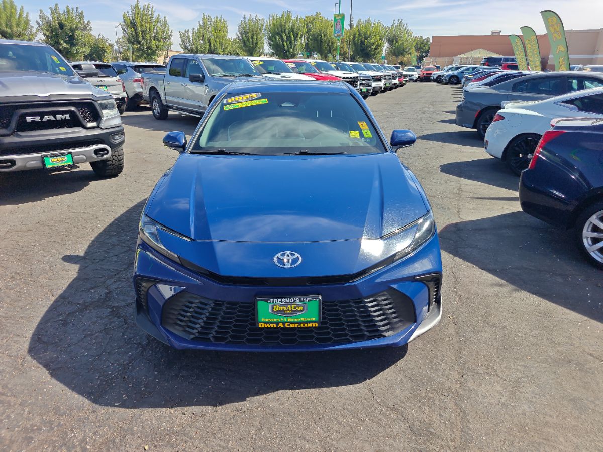 Toyota Camry photo 6